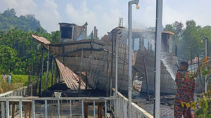 রিসোর্টে আগুনে নিহত ১০, দগ্ধসহ হাসপাতালে ৯ জন