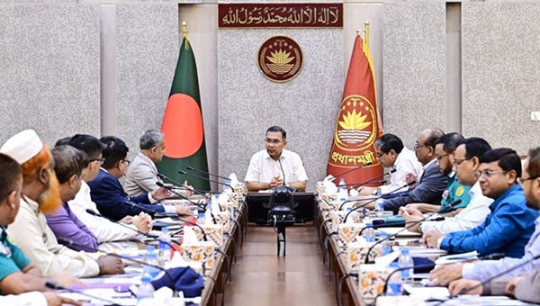 প্রধানমন্ত্রীর সভাপতিত্বে ঢাকার গণপরিবহন ব্যবস্থাপনা নিয়ে বৈঠক